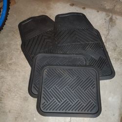 Set of 4 auto floor mats