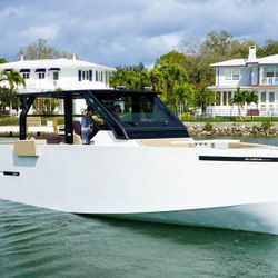 De Antonio D34 Xplorer