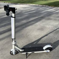 Electric scooter