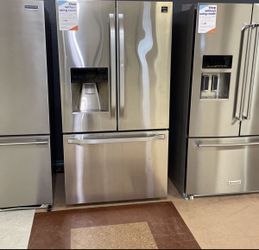 lg studio door french door refrigerator with water dispenser and ice maker