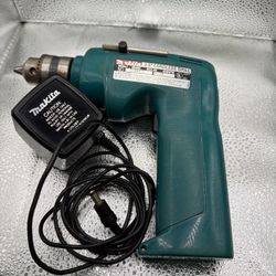 Vintage Makita 3/8” Cordless Drill 6040D (PARTS ONLY)