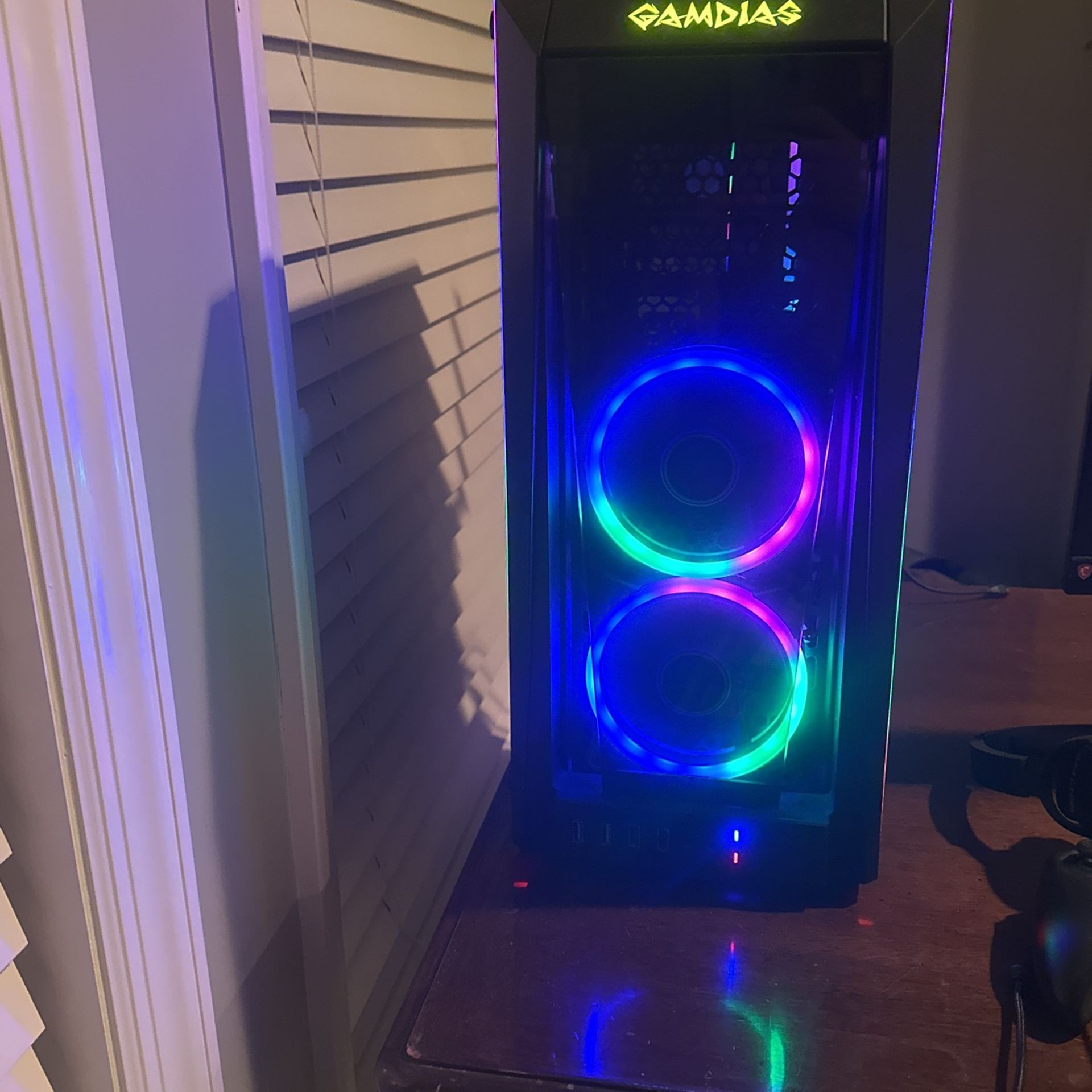 Gamidas Ultra Gaming PC + MSI Optix Mag Series Curved Gaming Monitor (240hz) 1ms Response Time