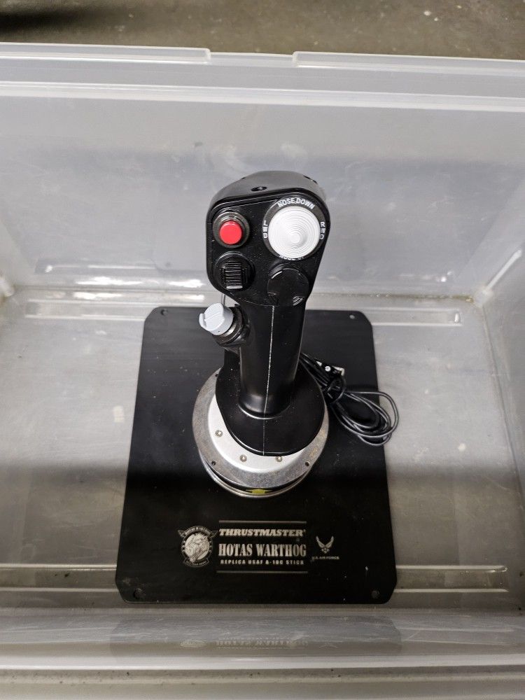 Thrustmaster HOTAS Warthog Flight Stick, Throttle and Control Panel for ...