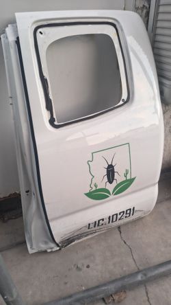 2017 toyota tacoma rear door