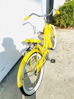 Schwinn Beach cruiser
