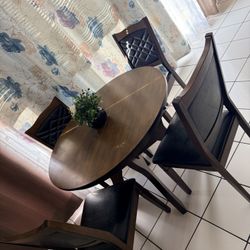 Dining Table/comedor 