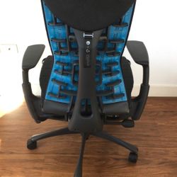 Herman Miller Logitech G Embody Gaming Chair Cyan/BLK FACTORY WARRANTY