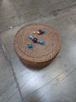 Round Woven Rattan Storage Basket with Lid