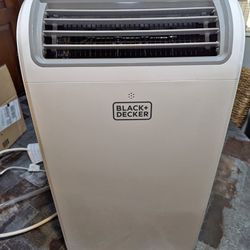 BLACK+DECKER Smart Portable Air Conditioner, 14,000 BTU for Rooms up to 700 Sq. Ft.