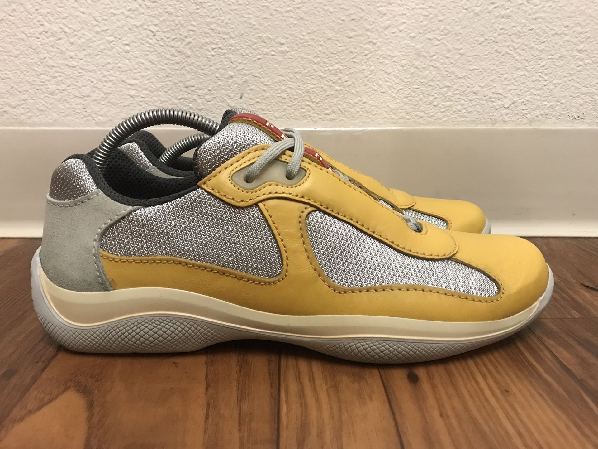 MENS PRADA SNEAKERS SZ 9