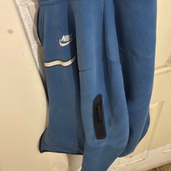 Nike Tec Color Is Blue And The Size Is Medium. The Zipper Is Stuck.