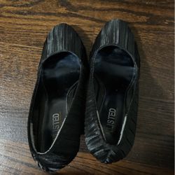 Black Unlisted By Kenneth Cole Size 8 High Heels