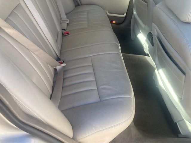 2005 Lincoln Town Car