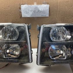 *USED* #OH118 FIT 2007-2013 Chevrolet Silverado 1500/2500/3500 Chevy Black Halogen Headlight Head Lights Pair Set