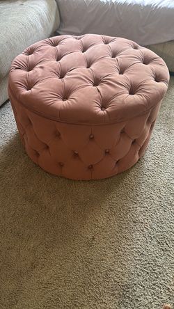 Tufted ottoman