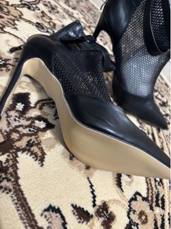 Shoe
