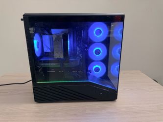 Custom Gaming PC with GeForce RTX GPU