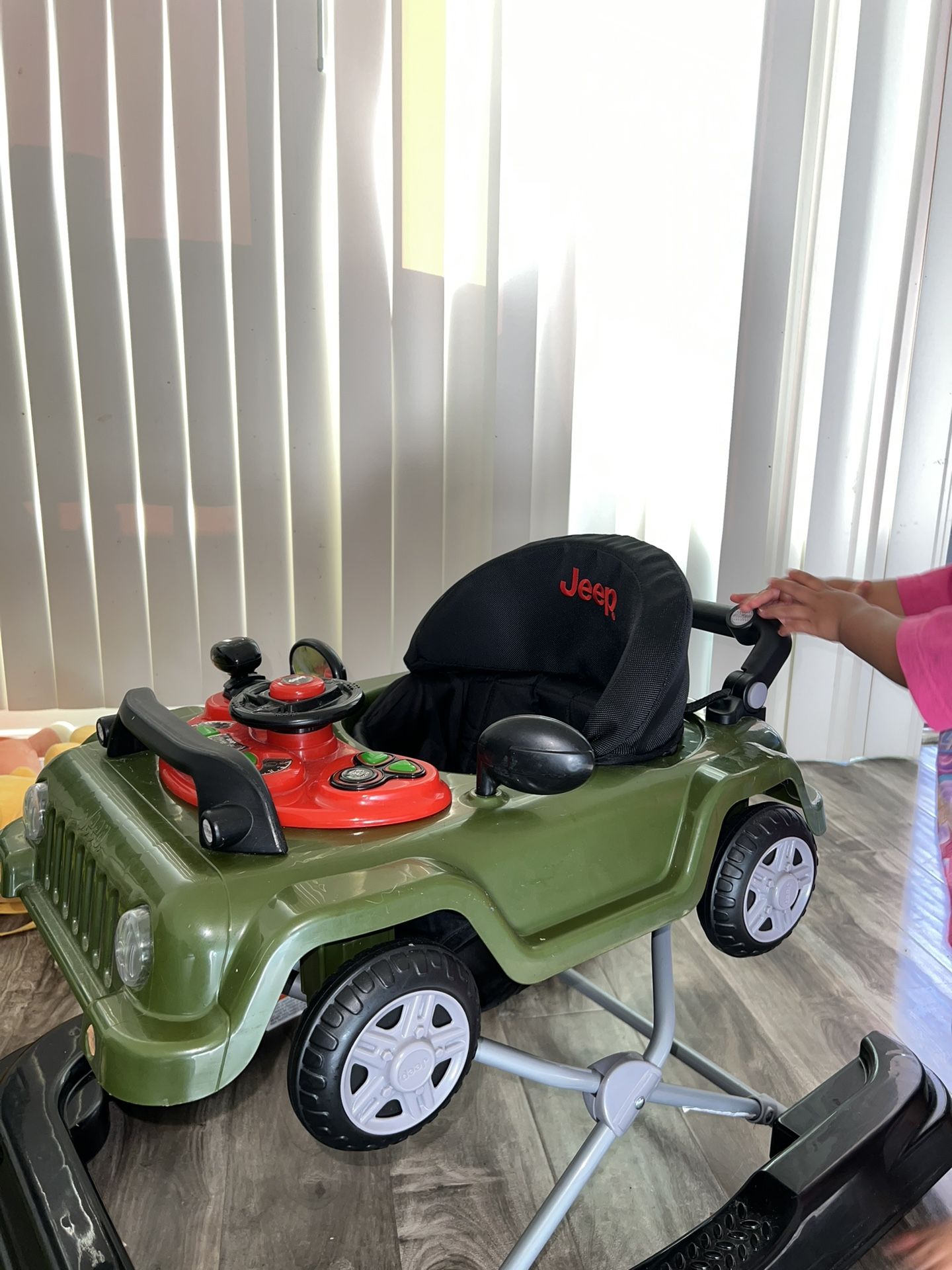 Baby jeep Walker