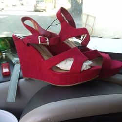 New Wedge Heels Very Pretty Size 8M