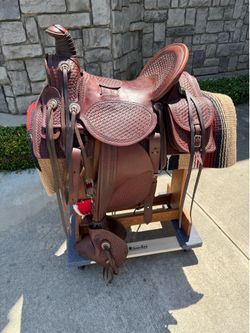 Saddle Western Style