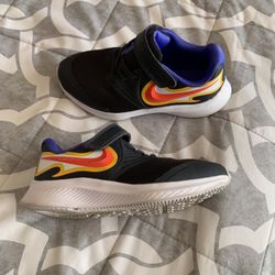 Size:12C Toddler Nike Shoes For Girl  Talla:12C Tennis Nike De Niña  $10 Oxnard, CA 93033 