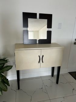 Console table / vanity