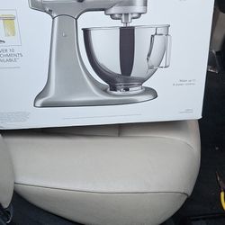 KitchenAid Tilt Stand Up Mixer The DELUXE and Your Choice Of One Attachments 