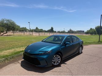 2025 Toyota Camry LE Hybrid