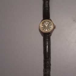 4 Watches Used Need Battery 1 For $20 Or All For $70
