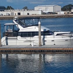 1990 Bayliner 4387