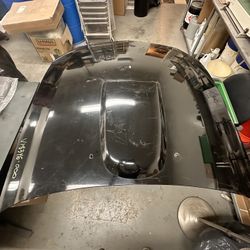 06 Mustang Hood