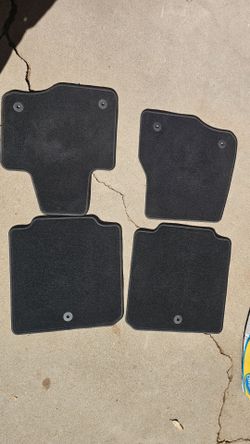 Ford Expedition oem floor mats