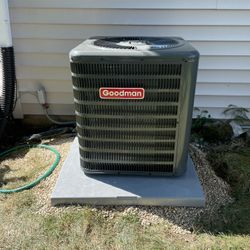 Goodman 2-ton AC unit for Sale in Bolingbrook, IL - OfferUp
