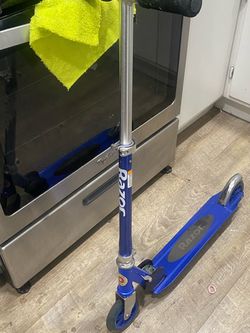 Razor scooter