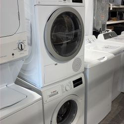 Bosch Stackable Washer And Dryer Set (electric)