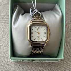 Two toned quartz watch