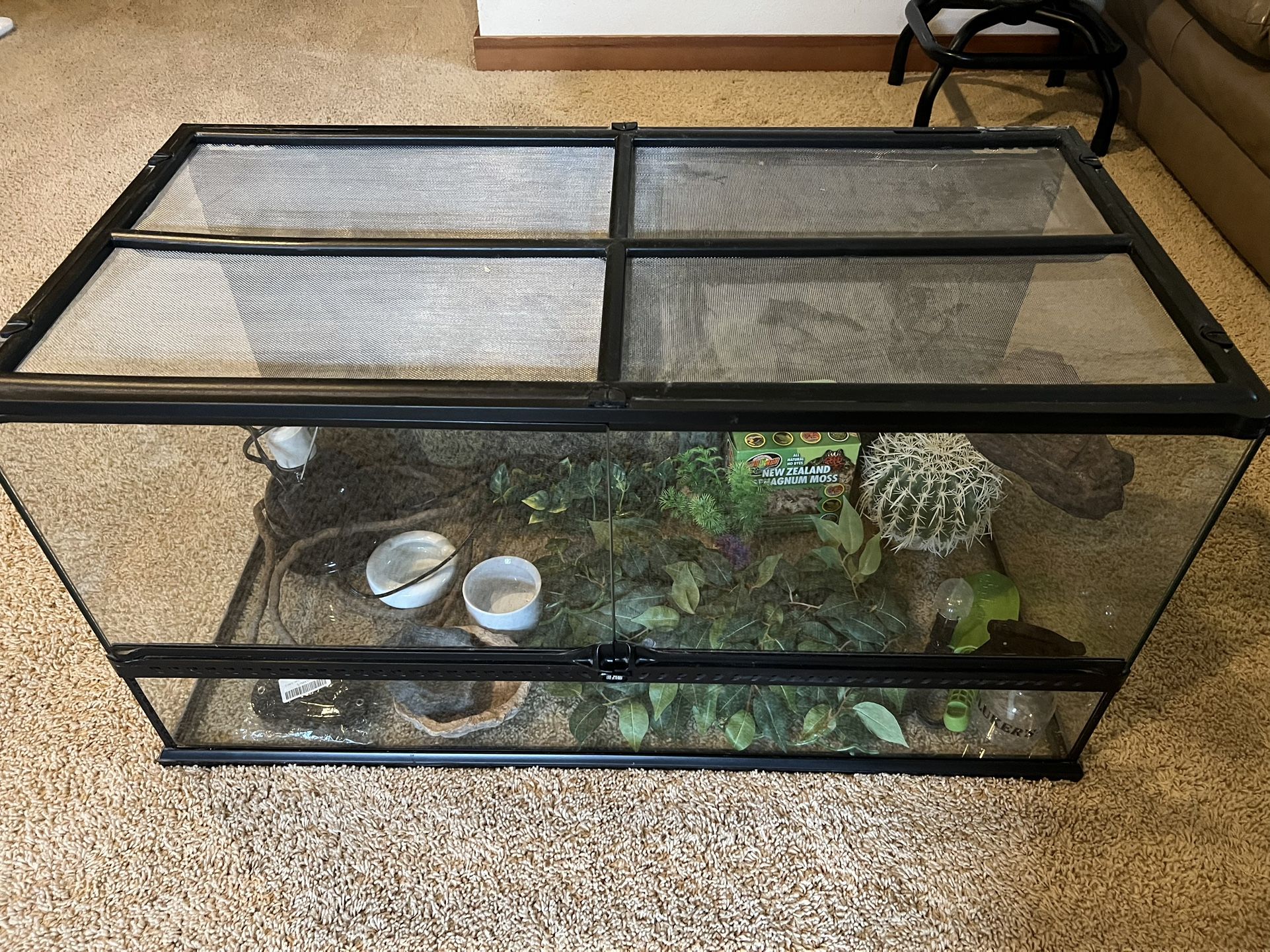 40 Gallon Exo Terra Terrarium 36x18x18