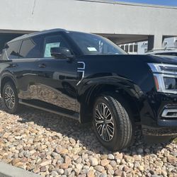 2025 Nissan Armada
