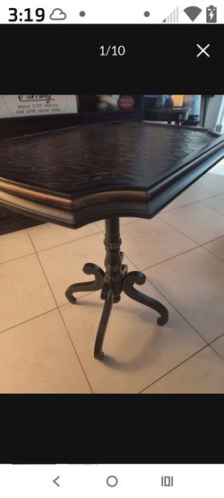 Beautiful Vintage BOMBAY crackle Paint Decorated Pedestal Base Table 23"X17"X25 height