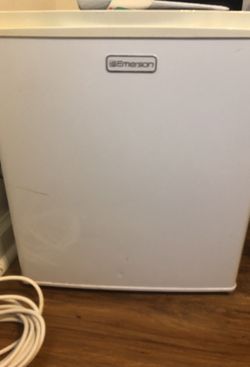 Emerson Mini Fridge