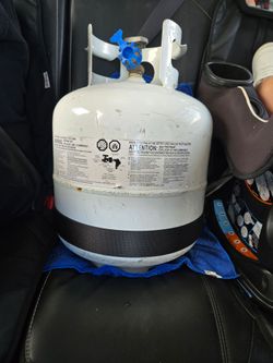 2 FULL Propane tanks