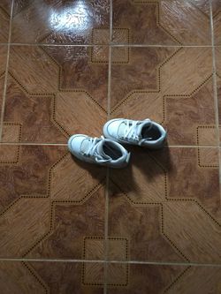 Toldder Jordan size 9