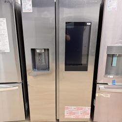 New Samsung 26.7 cu. ft. Side-by-Side Refrigerator with Touch Screen Family Hub in Stainless Steel rs27t5561sr