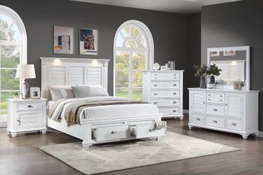 4PC White Queen Bedroom Set w/ Lights