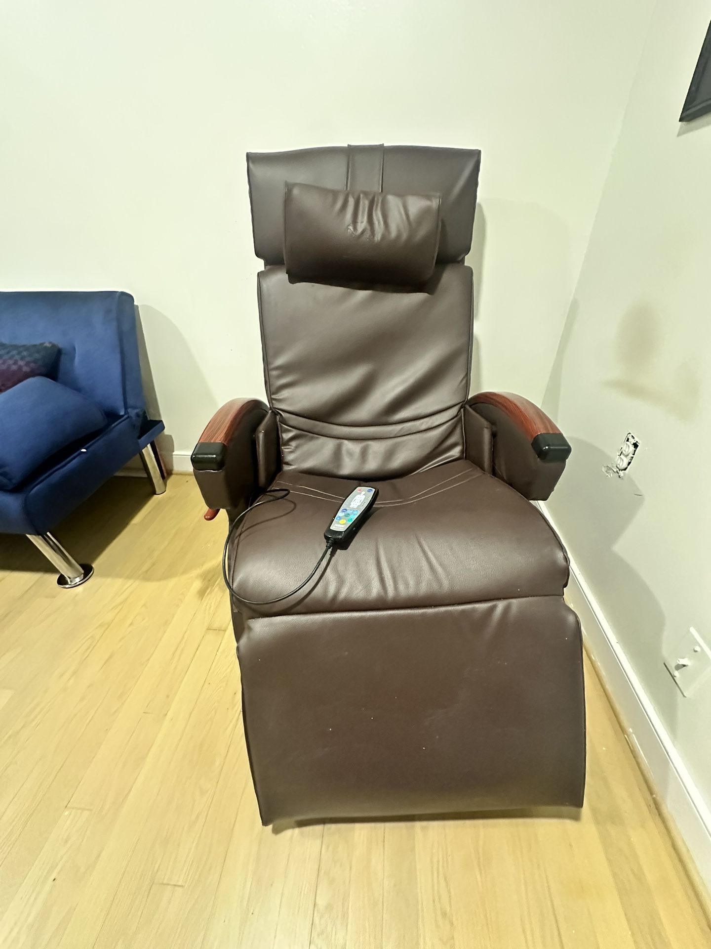 Recliner Massage Chair