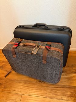 Luggages  Hard and Soft Suitcases retro old school props 4 media production