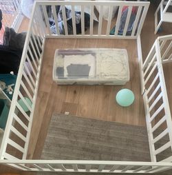 Full size floor bed crib for Small Babies