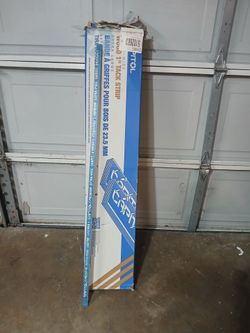 Open Box of 1" Extra-Wide Carpet Tack Strip