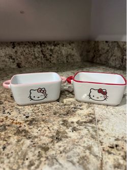 Sanrio Hello Kitty ceramic baking dish
