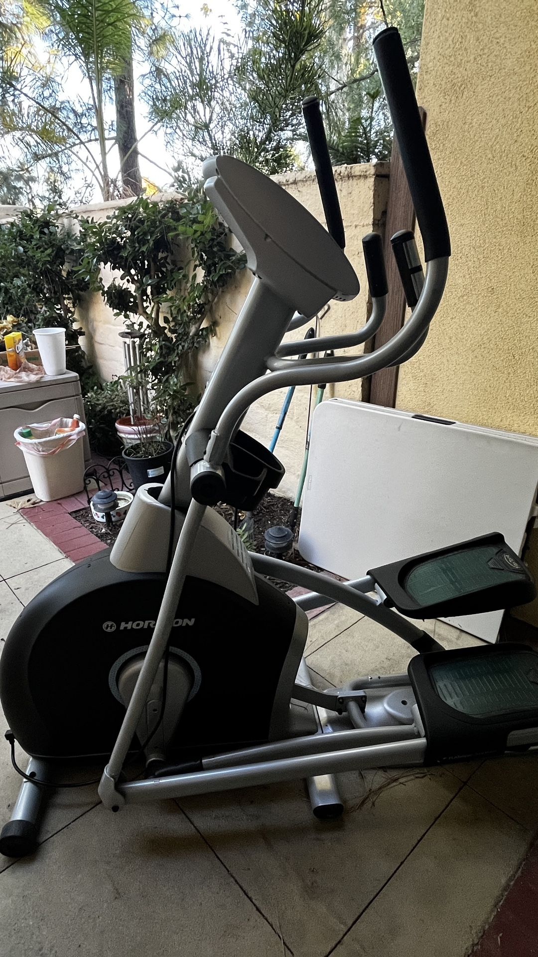 Horizon Fitness Machine for Sale in Aliso Viejo, CA OfferUp
